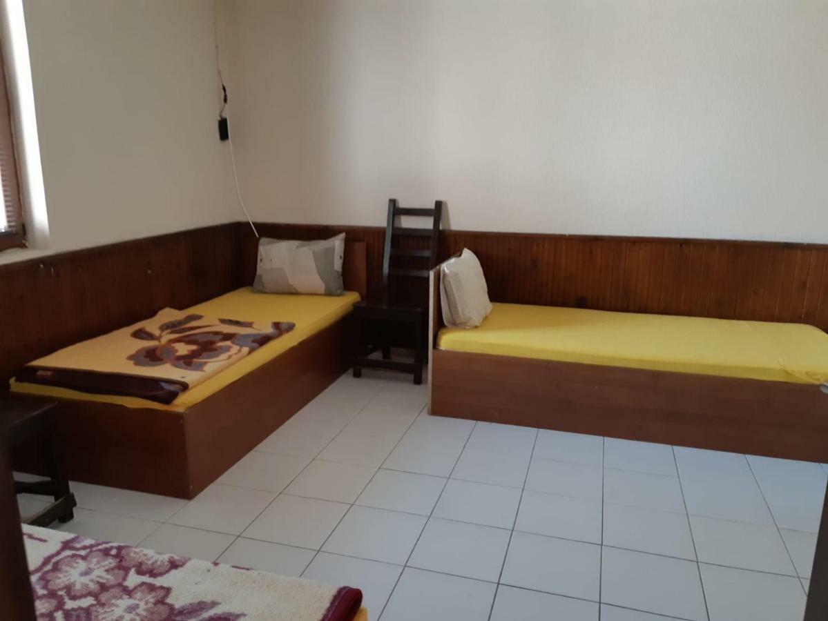 Byala Kista Apart Isperikh Exterior foto
